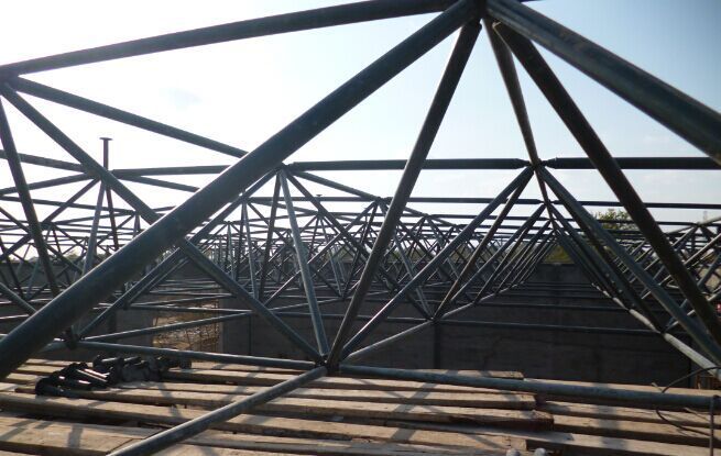 沈陽英華鋼結構網架 專業打造穩固高效的建筑解決方案